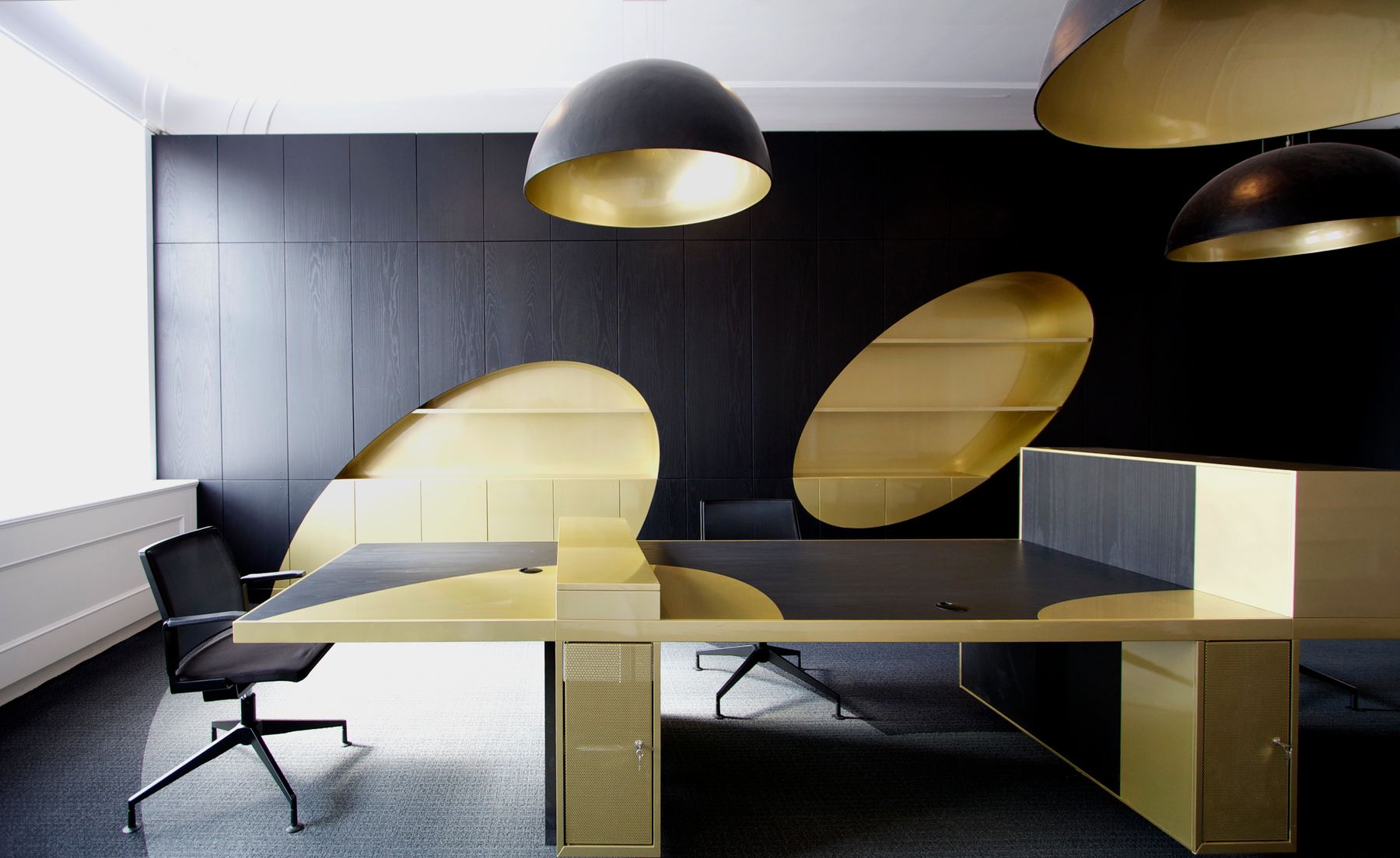 Totaalinterieur op maat met rustige luxe en samenhangende materiaalkeuze